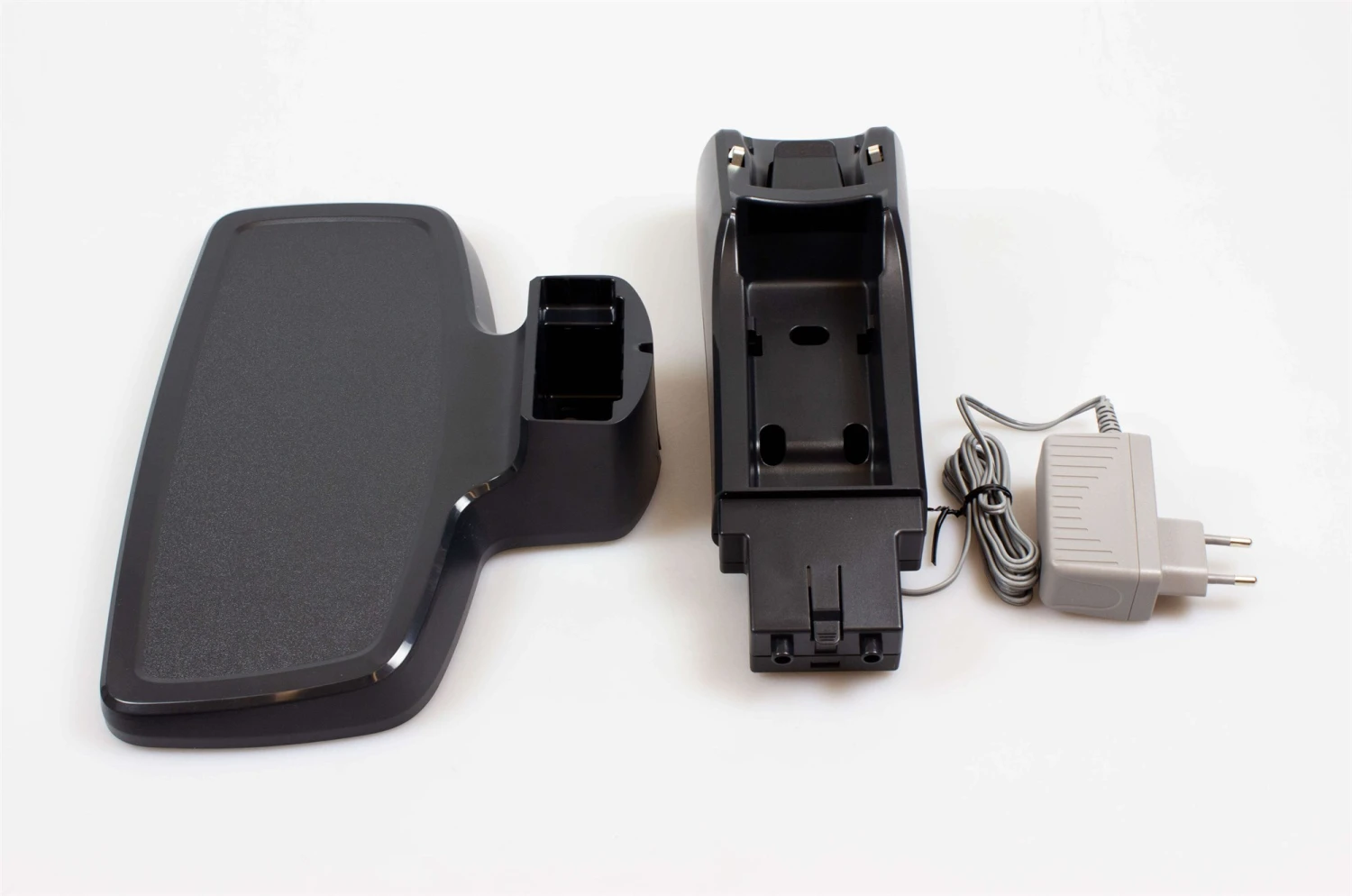 Universal Ladestation, AEG Staubsauger