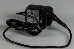 Braun Ladegerät, Philips Rasierer
